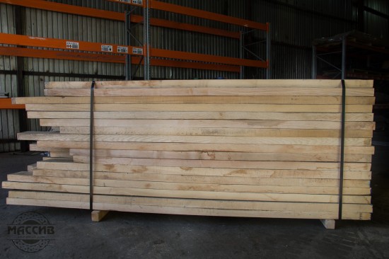 Доска столярная. Ясень. Длина 0,4-0,9 м, толщина 50 мм.