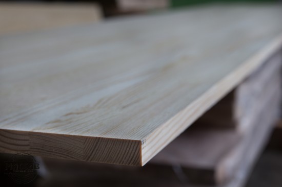 Подступенок для лестницы. Сосна. Сорт: АА. Размеры: 18*200*800