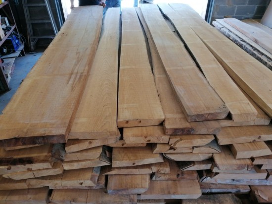 Доска столярная. Бук полуобрезной. Длина 2-3,2 м, толщина 30 мм